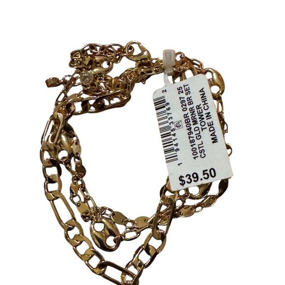 On 34th 3 Pc Gold Tone Chain bracelets - Picture 3 of 3